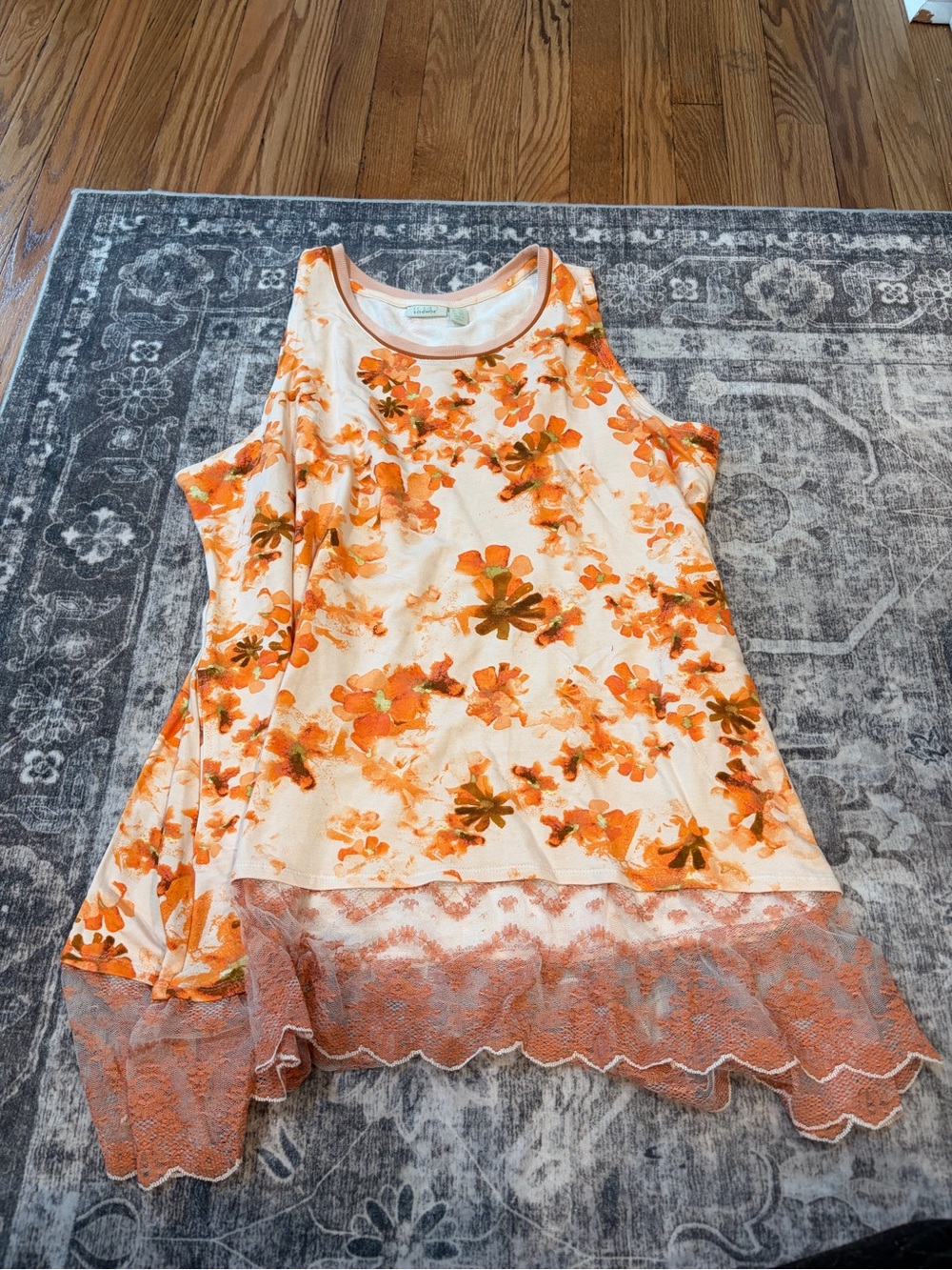 Sleeveless Floral Lace-Hem Tunic in Orange and Cream